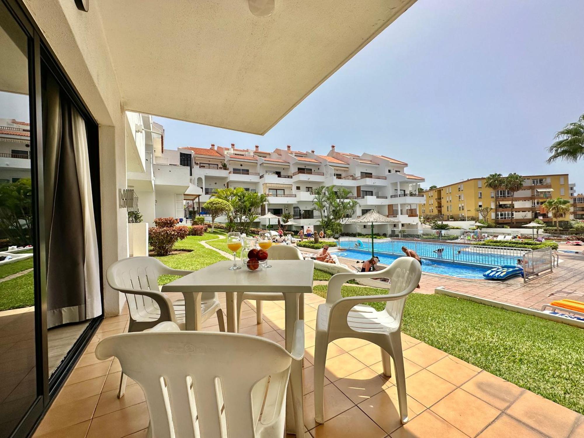 Pool Views Terrace Leilighet Los Cristianos  Eksteriør bilde