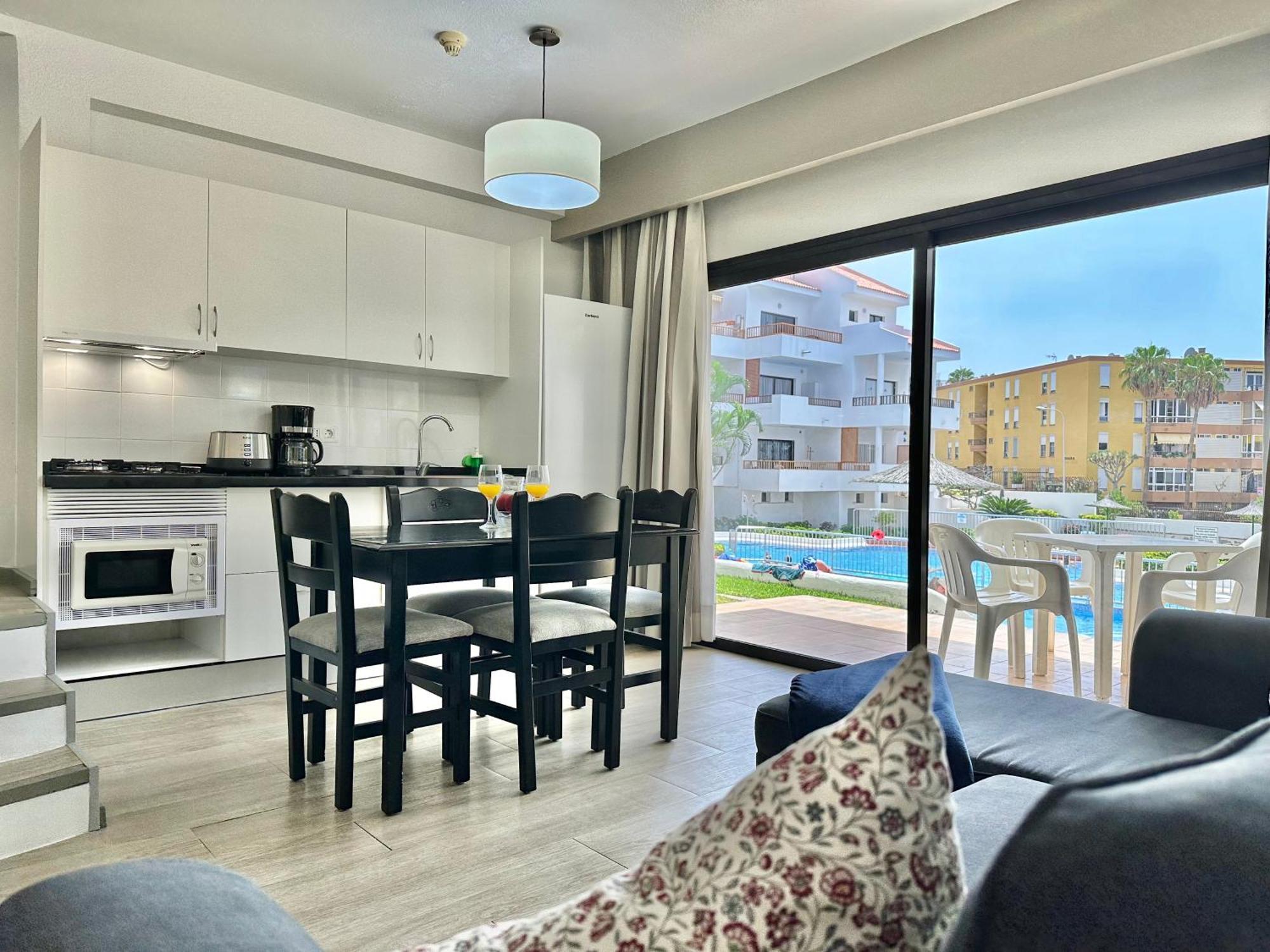 Pool Views Terrace Leilighet Los Cristianos  Eksteriør bilde